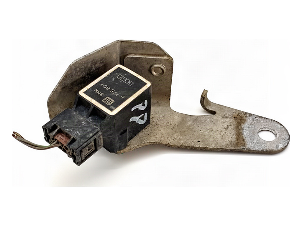 [STARK-947527] Sensor de nivel de faro de xenón BMW 5 Touring (E61)