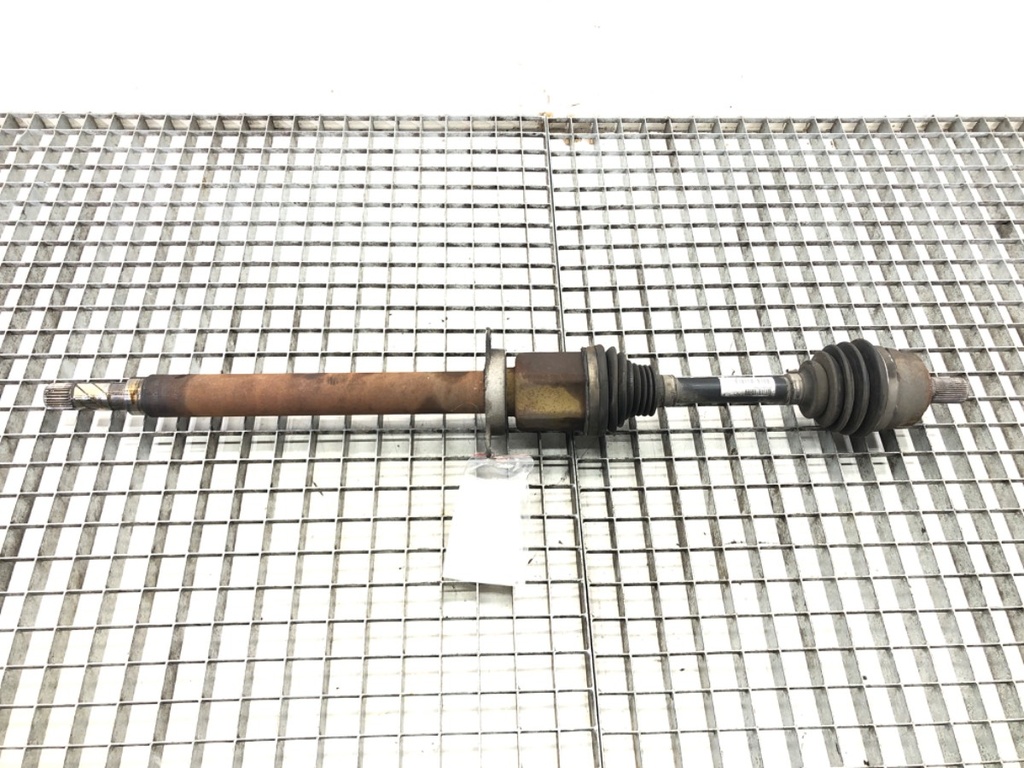 [STARK-500066] Palier delantero derecho Volvo V40 liftback (525, 526) 2012-2022