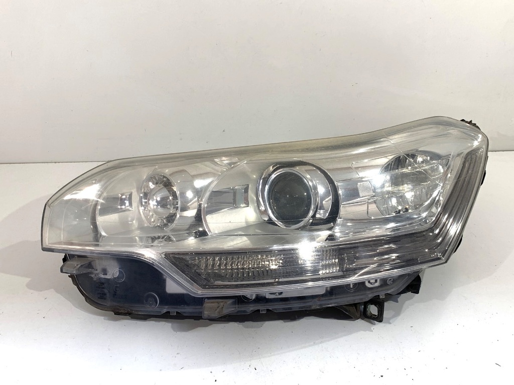 [STARK-899869] Faros delanteros izquierdos CITROEN C5 III (RD_) 2008-2022