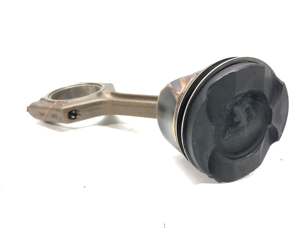 [STARK-533908] Pistón con biela BMW Serie 5 (F10) 535i 3.0 N55