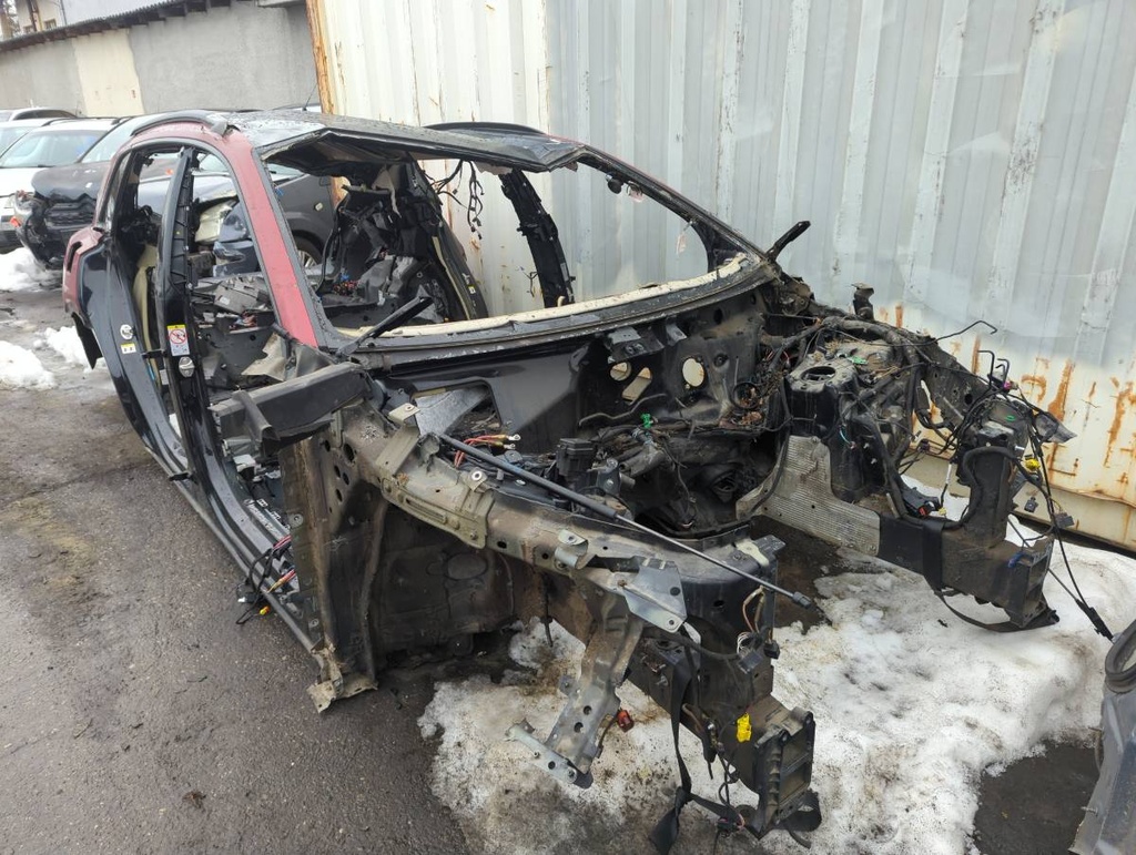 [STARK-834860] Panel lateral Audi Q8 (4MN)