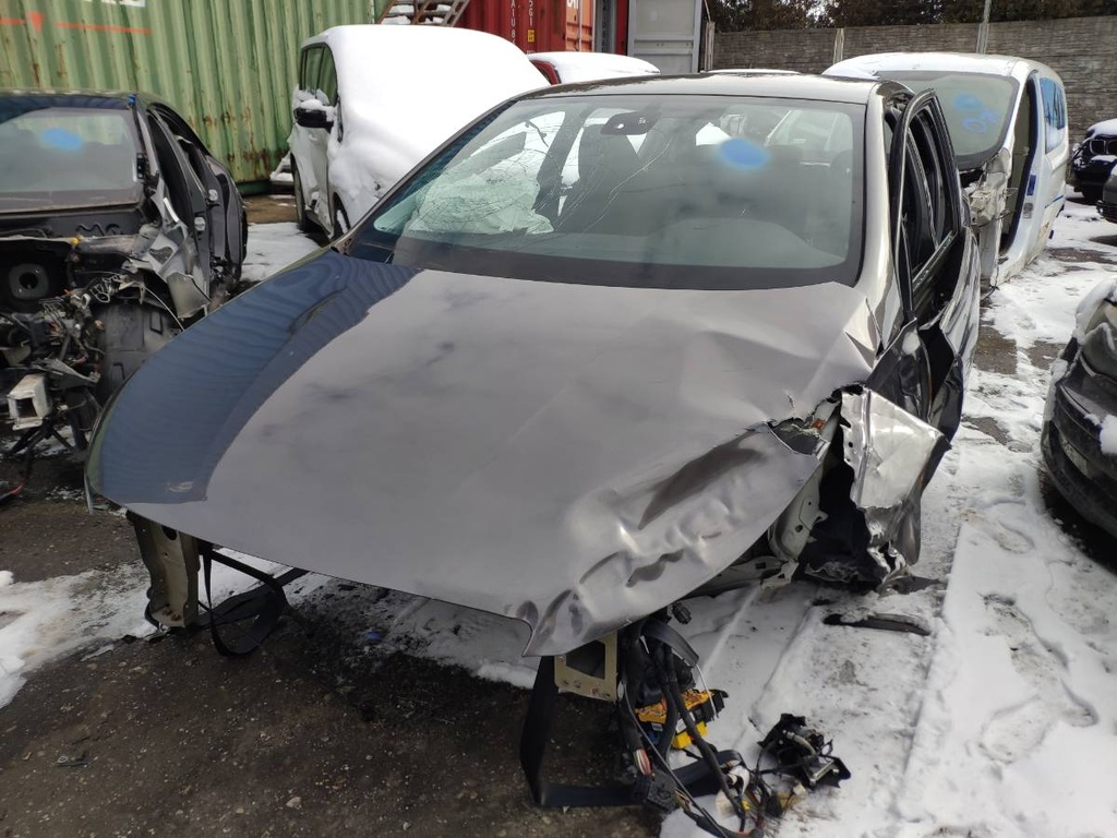 [STARK-842049] Panel lateral trasero Peugeot 308 II