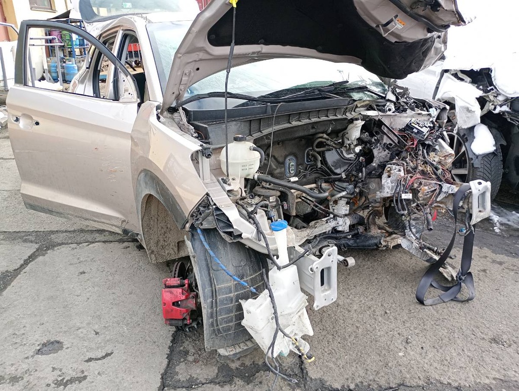 [STARK-842051] Panel lateral trasero Hyundai Tucson TL TLE