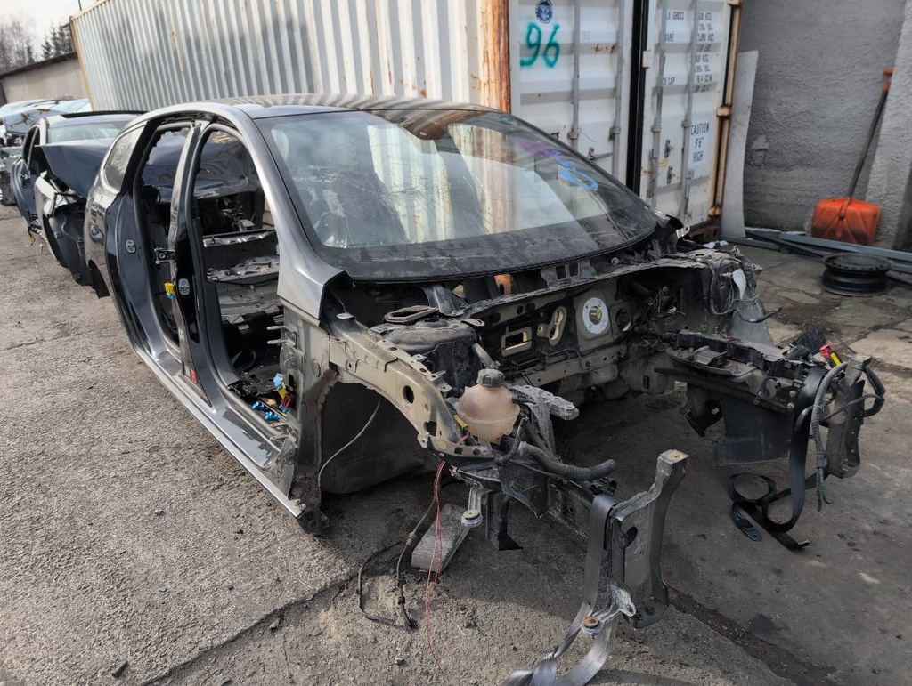 [STARK-844683] Panel lateral trasero Peugeot 308 SW II (LC_, LJ_, LR_, LX_, L4_)