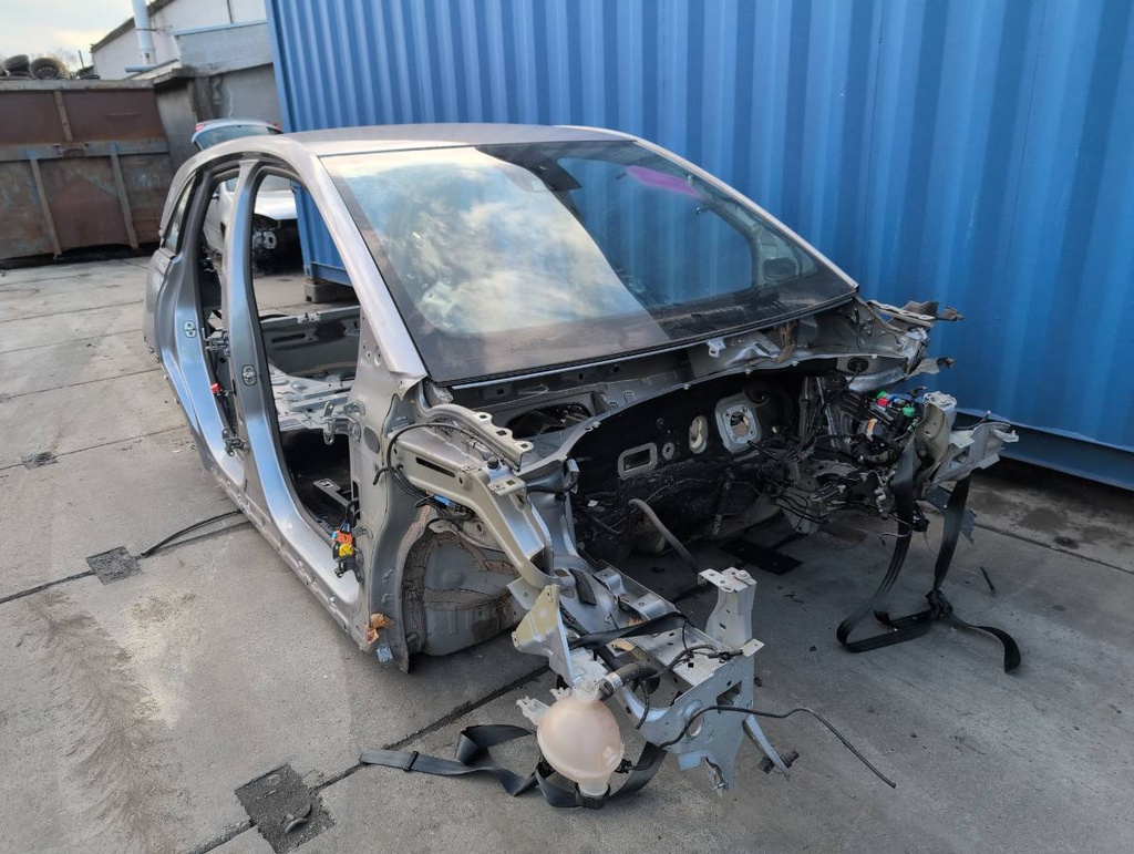 [STARK-850334] Panel lateral trasero Opel Crossland X