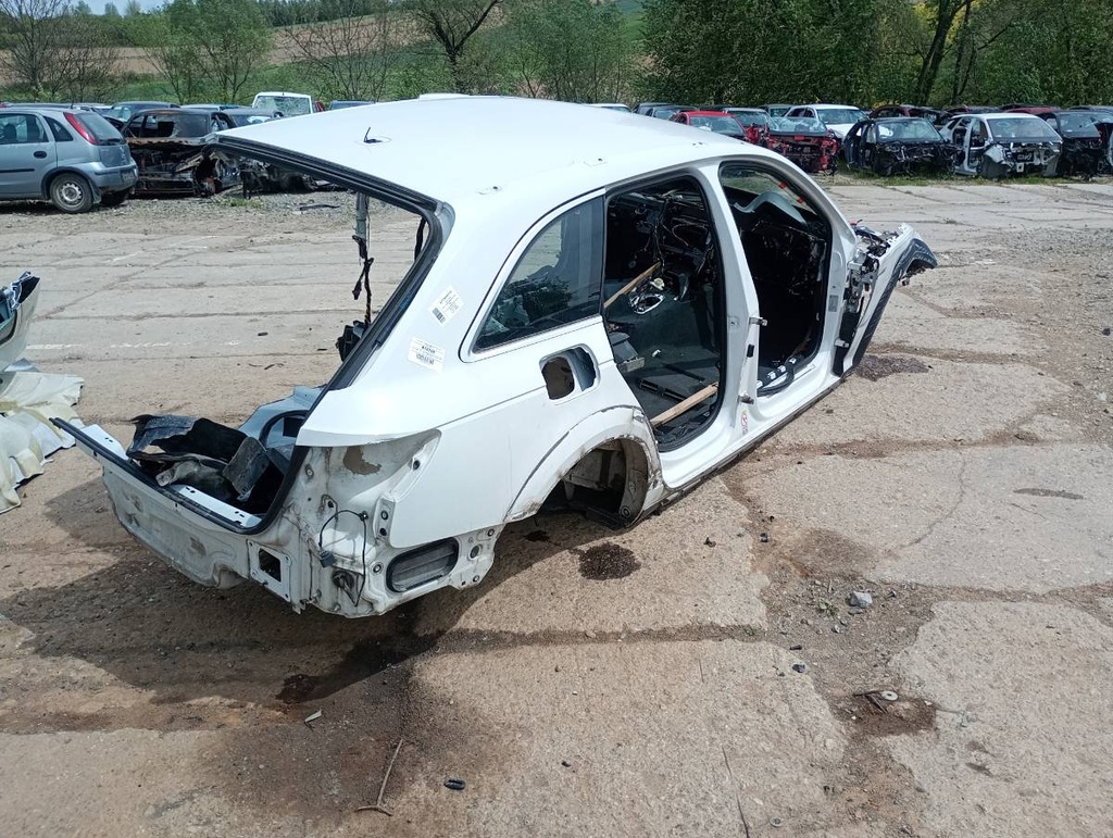 [STARK-874769] Aleta trasera Audi A4 Allroad B9 (8WH, 8WJ)