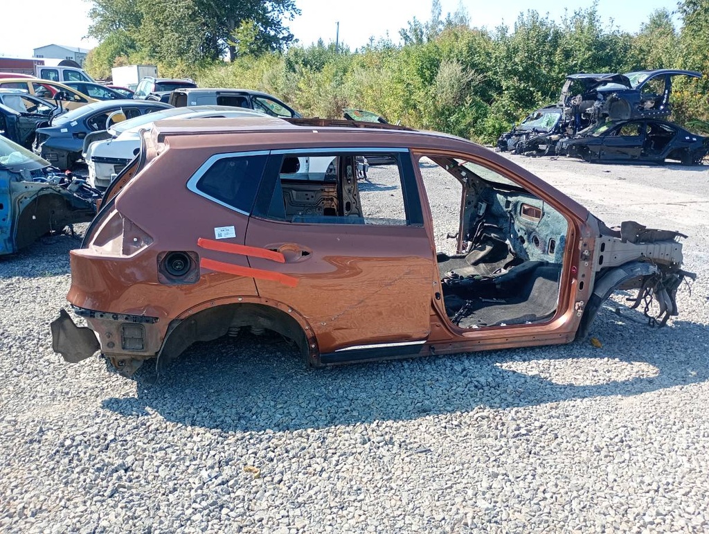 [STARK-936332] Aleta trasera para Nissan X-Trail III (T32)