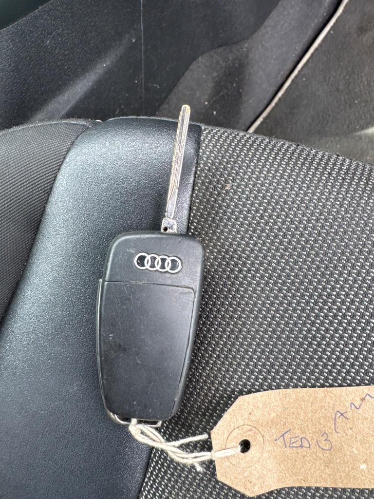 [EPE-103411] Llave de contacto Audi A1 8X1 8XK