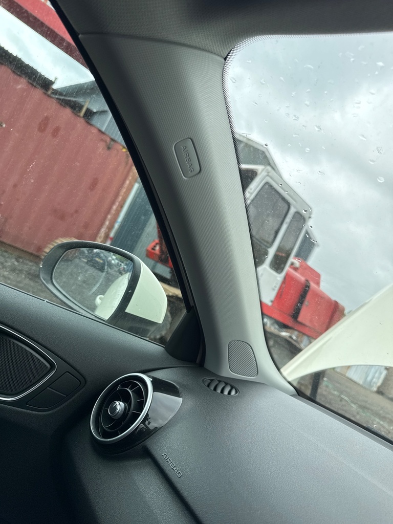 [EPE-103415] Pilar A Audi A1 8X1 8XK