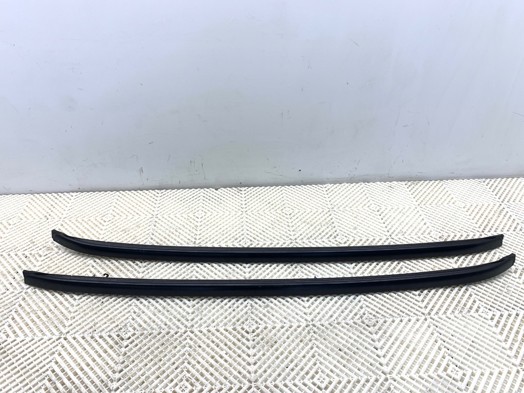 [STARK-907413] Juego de barras de techo TOYOTA Yaris Cross (MXP_)