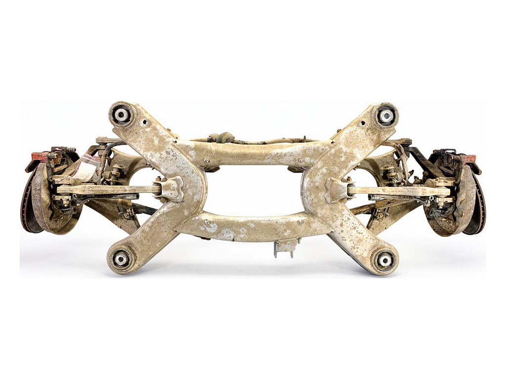 [STARK-932341] Puente de suspensión trasera Audi A8 D3