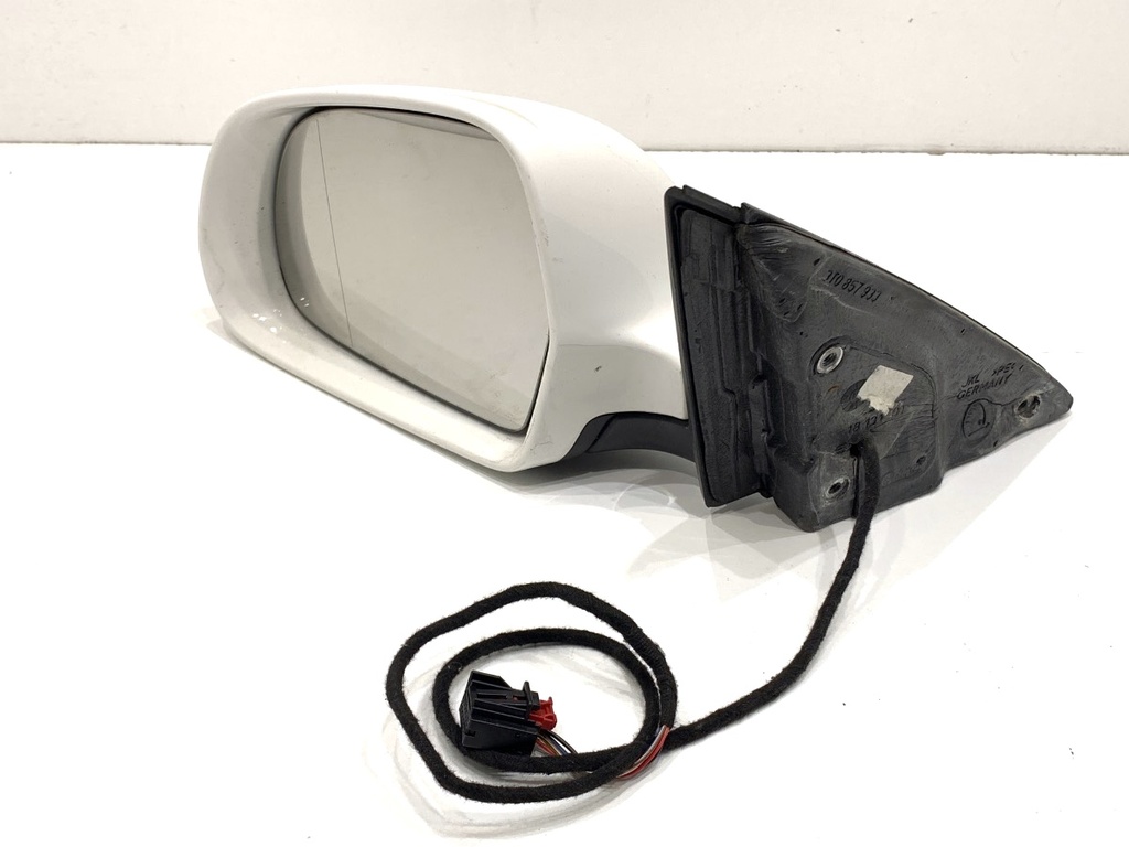 [STARK-905469] Retrovisor izquierdo SKODA SUPERB II Kombi (3T5) 2.0 TDI 103 kW 2009-2010