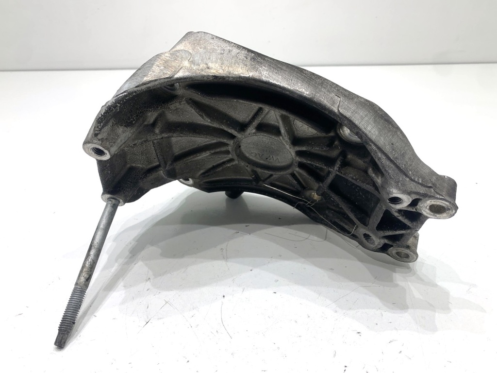 [STARK-848137] Soporte de alternador Audi A6 C8 RS6