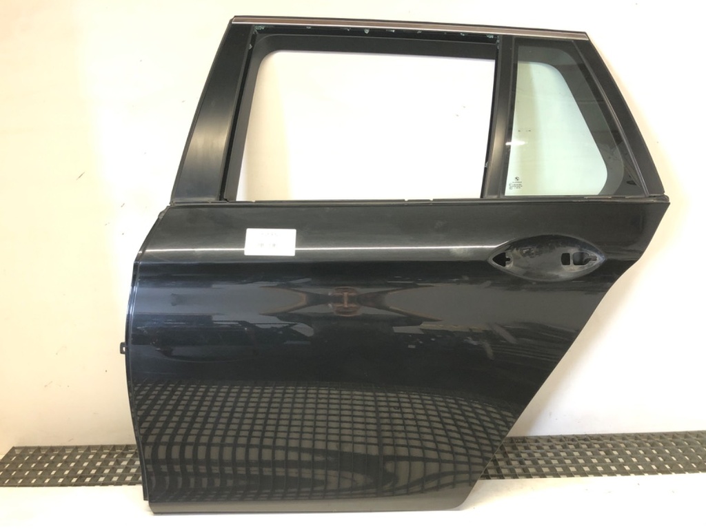 [STARK-616492] Puerta trasera izquierda BMW Serie 5 Touring (F11) 2009-2017