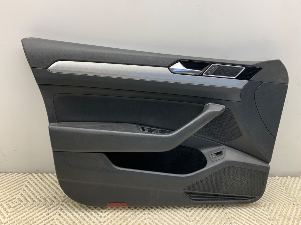 [STARK-907818] Panel de puerta delantero izquierdo VW Passat B8 (3G2, CB2) 2.0 TDI 110 kW 2014-2022