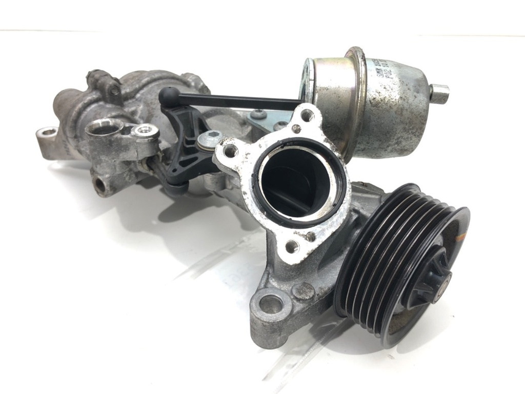 [STARK-536133] Bomba de agua INFINITI Q50