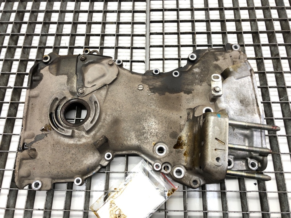 [STARK-834487] Tapa de distribución para Mitsubishi Outlander III