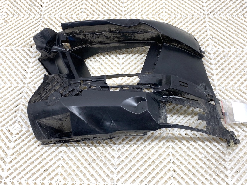 [STARK-896764] Guía de parachoques delantero derecho BMW Serie 5 (G31)