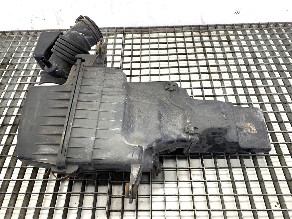 [STARK-746648] Caja de filtro de aire HYUNDAI i20 I (PB, PBT) 1.2 57 kW 2008-2012