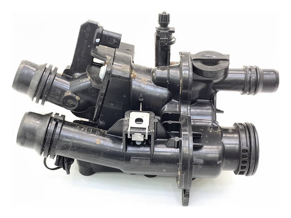 [STARK-933797] Caja de termostato para Opel Frontera (OV24)