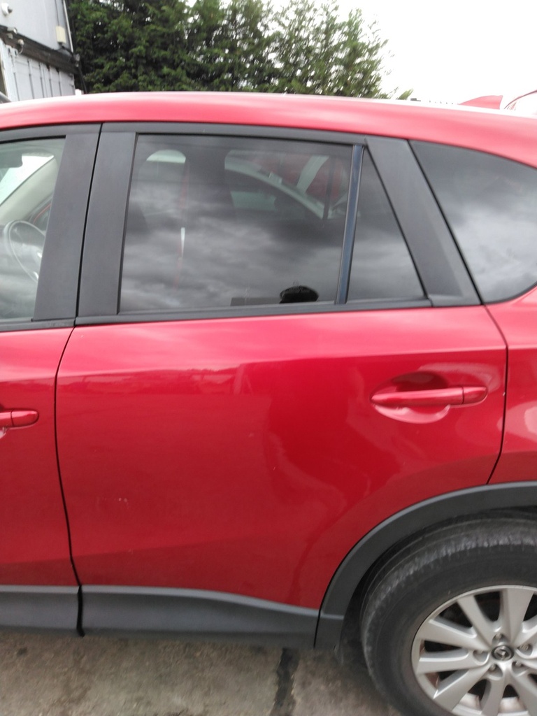 [EPE-127176] Puerta trasera izquierda Mazda CX-5 (2012-2017)