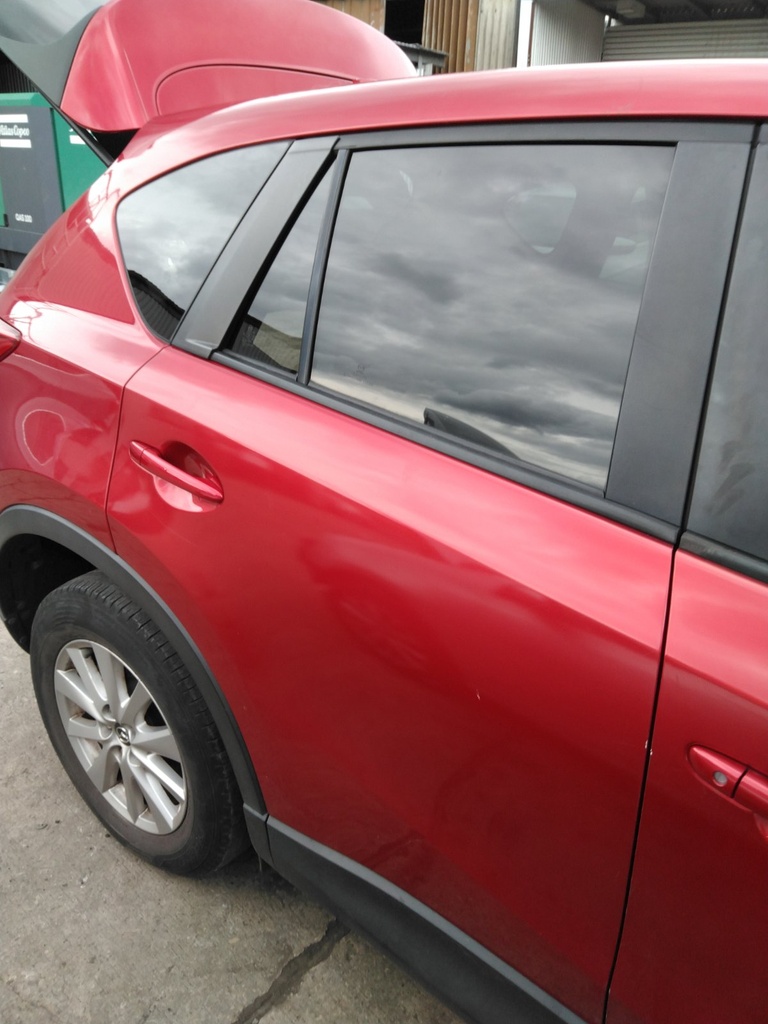 [EPE-127198] Puerta trasera derecha Mazda CX-5 (2012-2017)