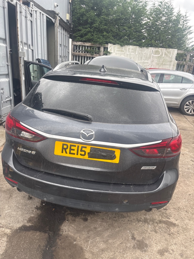 [EPE-126821] Portón trasero Mazda 6