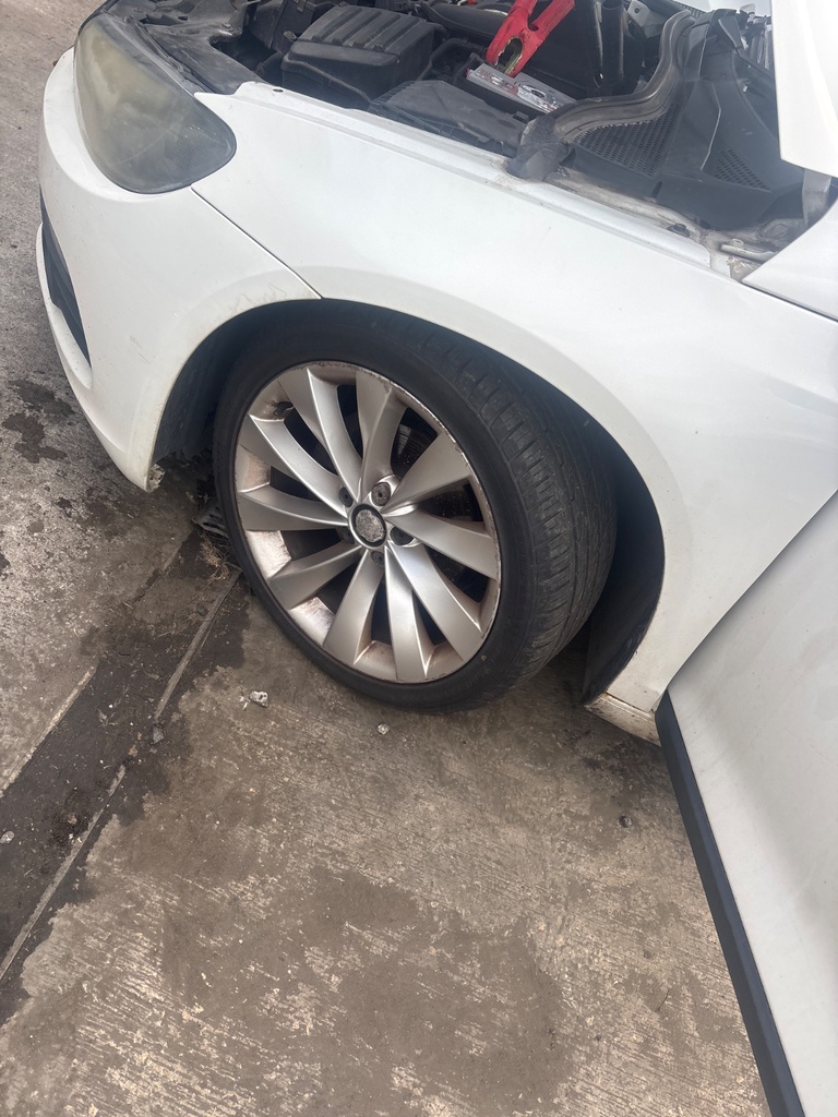 [EPE-127440] Kit de llantas de aleación VW Scirocco 1.4