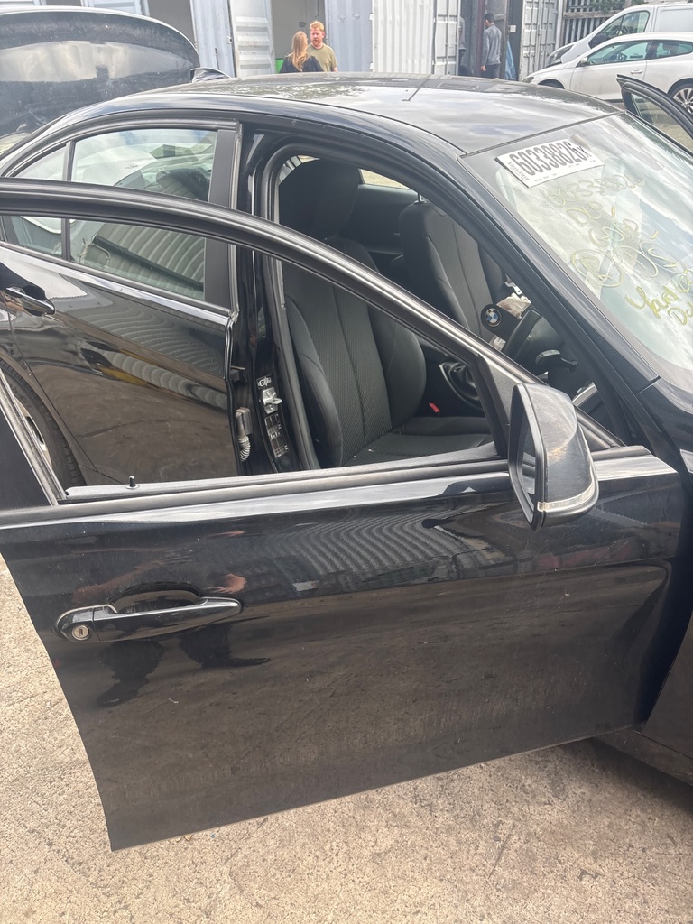 [EPE-127223] Puerta delantera derecha BMW Serie 3 E91