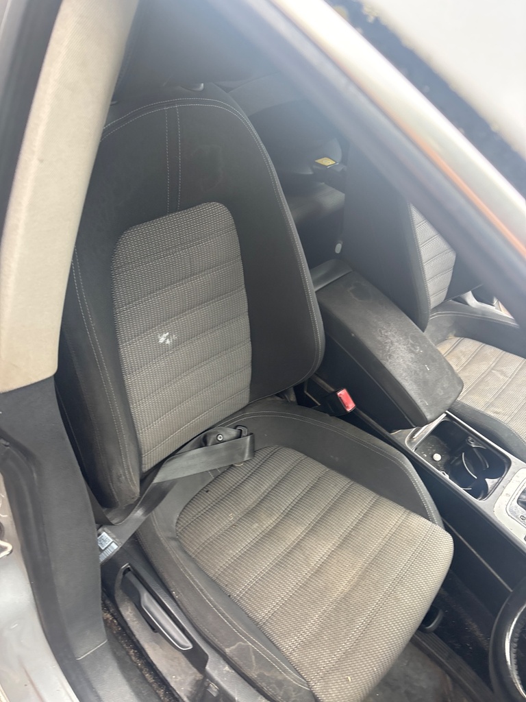 [EPE-127063] Asiento delantero derecho VW Passat CC 2009