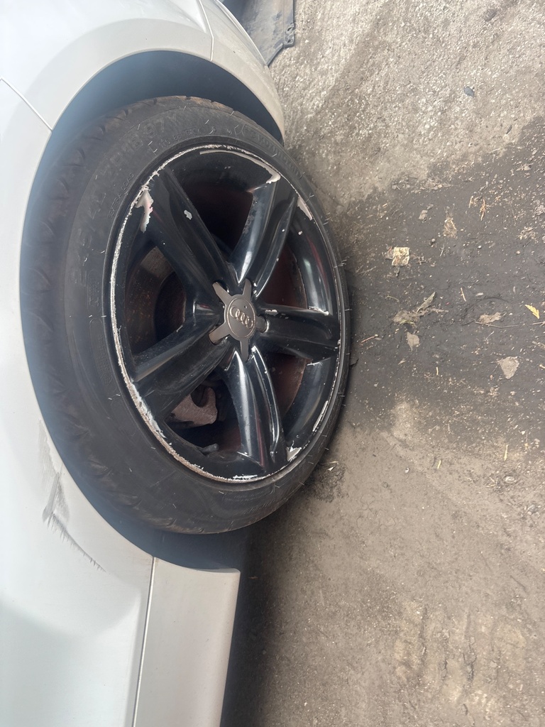 [EPE-127018] Llanta de aleación Audi TT 2011