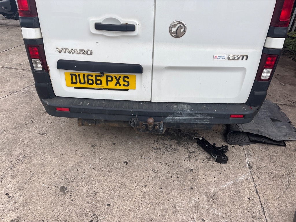 [EPE-127341] Paragolpes trasero Opel Vivaro B X82