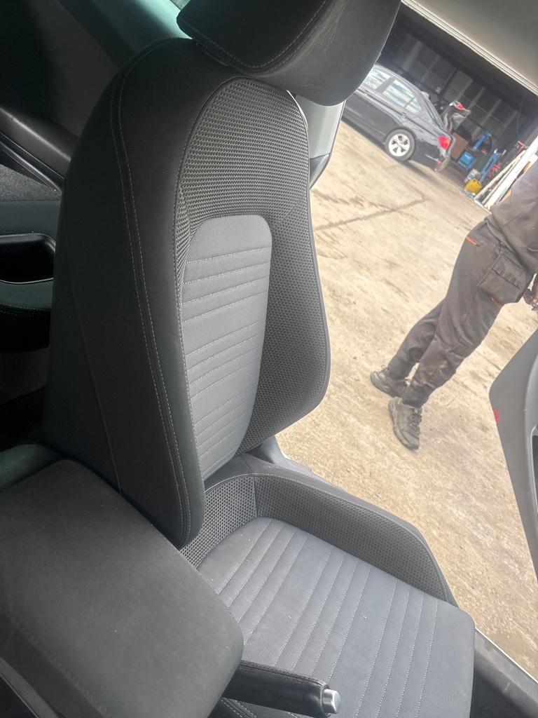 [EPE-127425] Asiento delantero izquierdo VW Scirocco 1.4