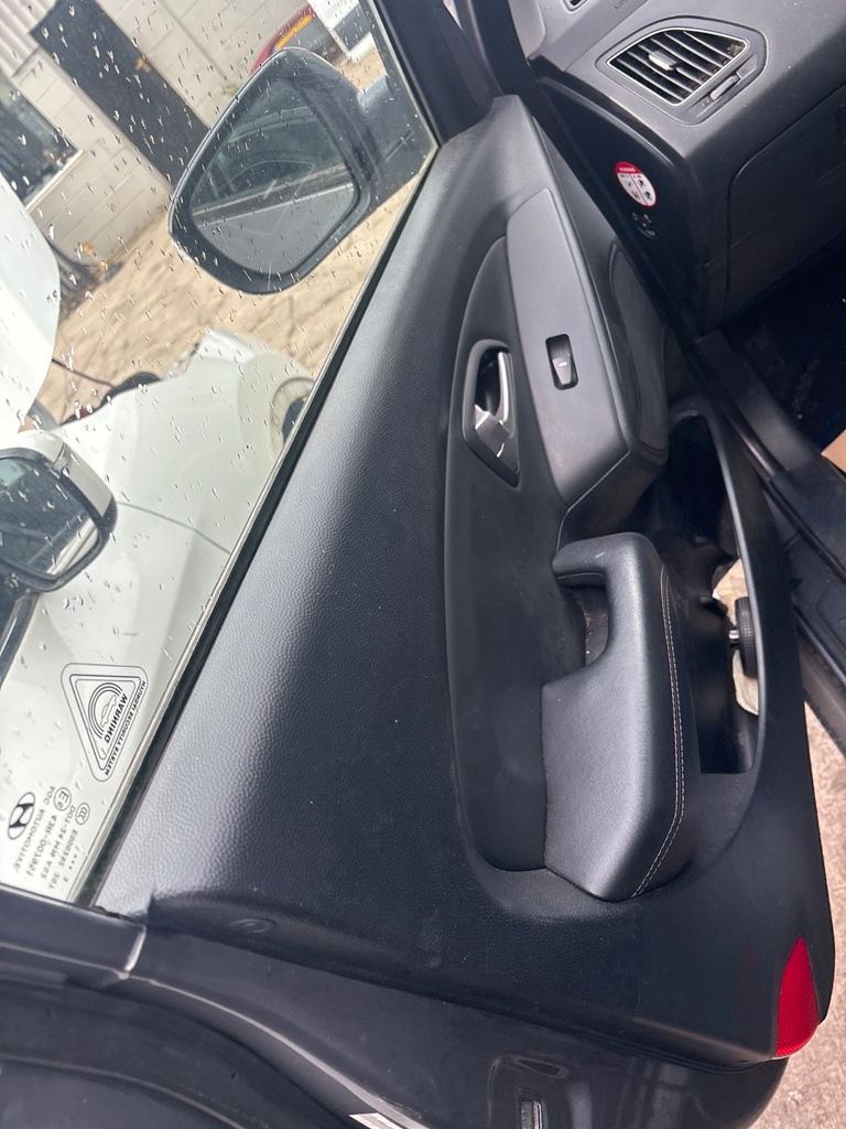 [EPE-126255] Panel interior de puerta delantera izquierda Hyundai ix35
