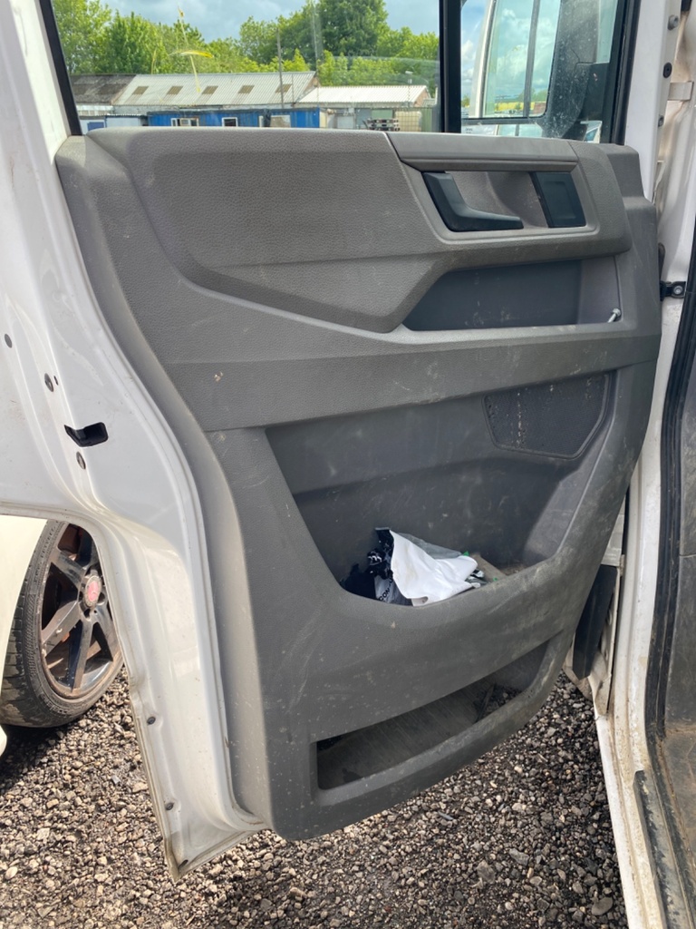[EPE-103523] Panel interior de puerta delantera izquierdo VW Crafter
