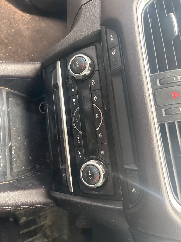 [EPE-126807] Mando de calefacción Mazda 6 2015