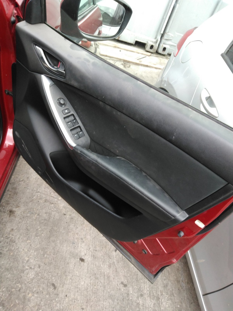 [EPE-127129] Panel de puerta Mazda CX-5