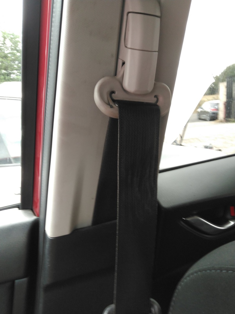 [EPE-127153] Pretensor de cinturón delantero derecho Mazda CX-5 (2012-2017)