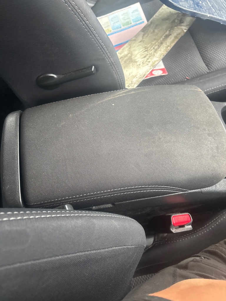 [EPE-126312] Reposabrazos central Nissan Qashqai