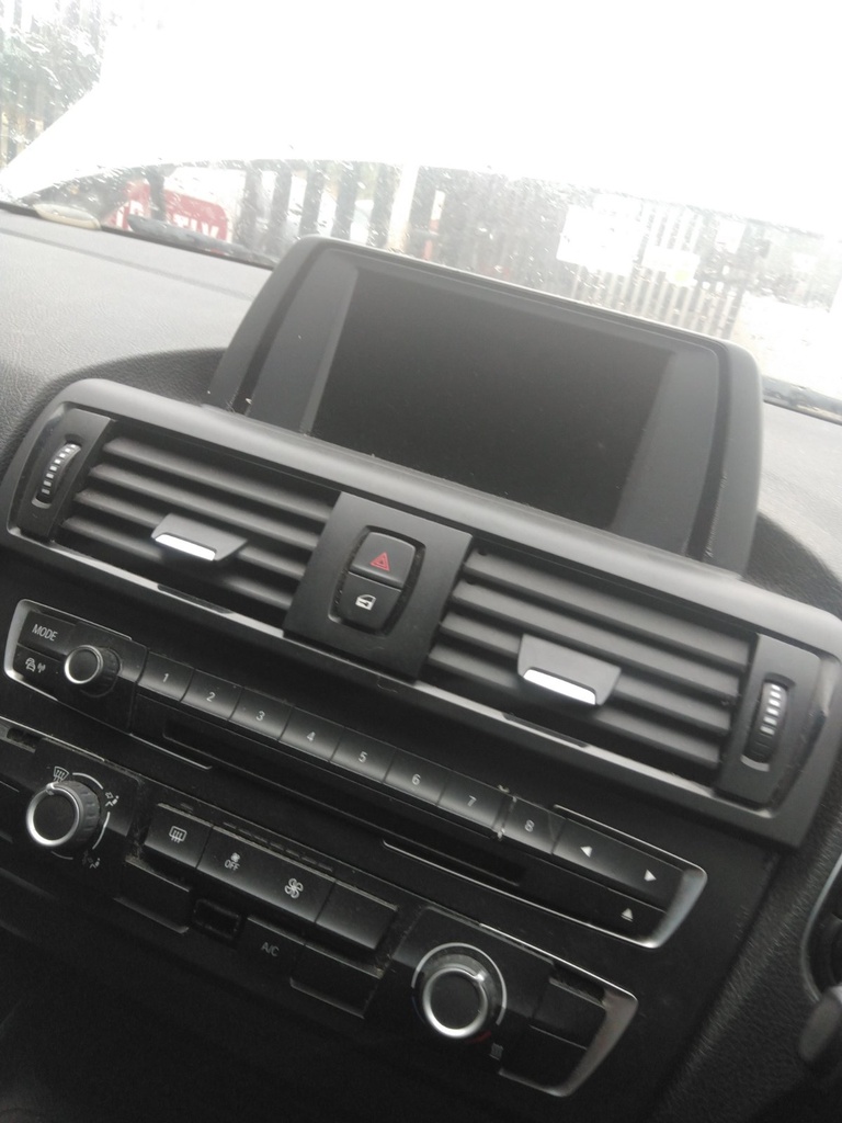 [EPE-126642] Salida de aire calefacción salpicadero BMW 1 Series