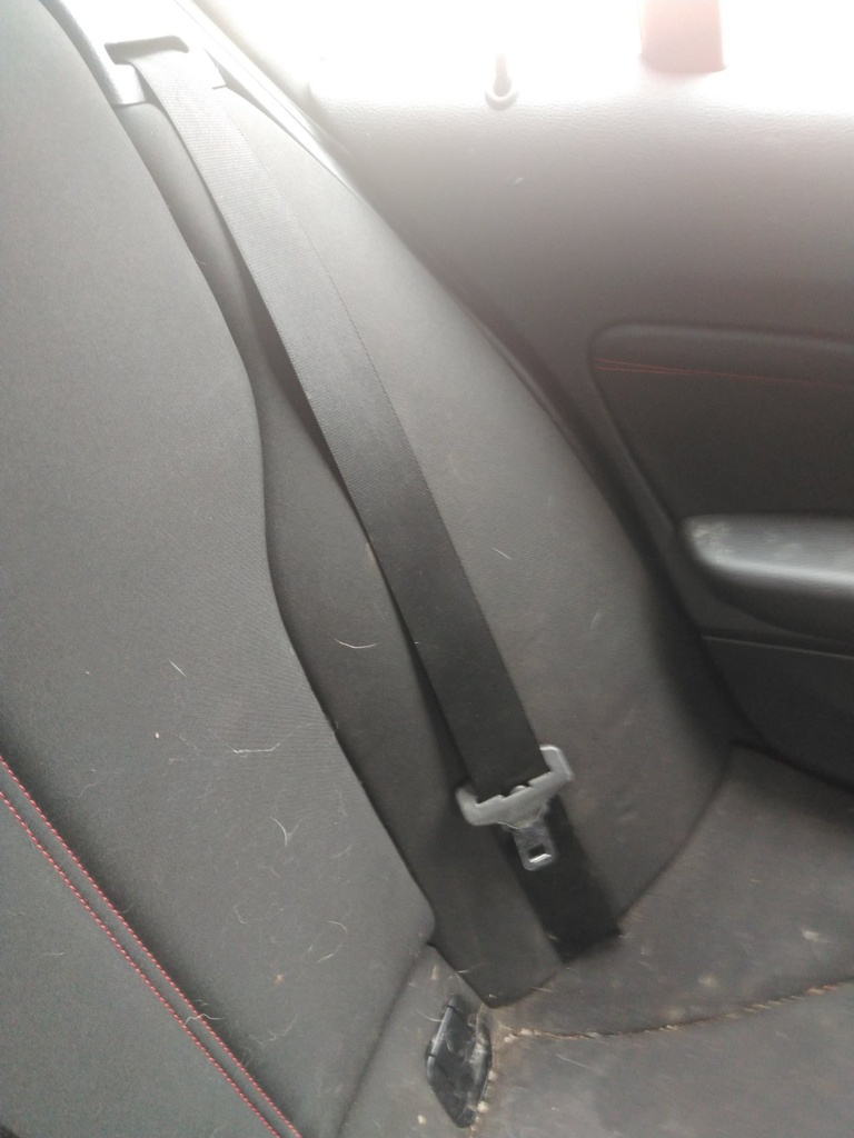 [EPE-126694] Pretensor trasero izquierdo cinturón de seguridad BMW 1 Series