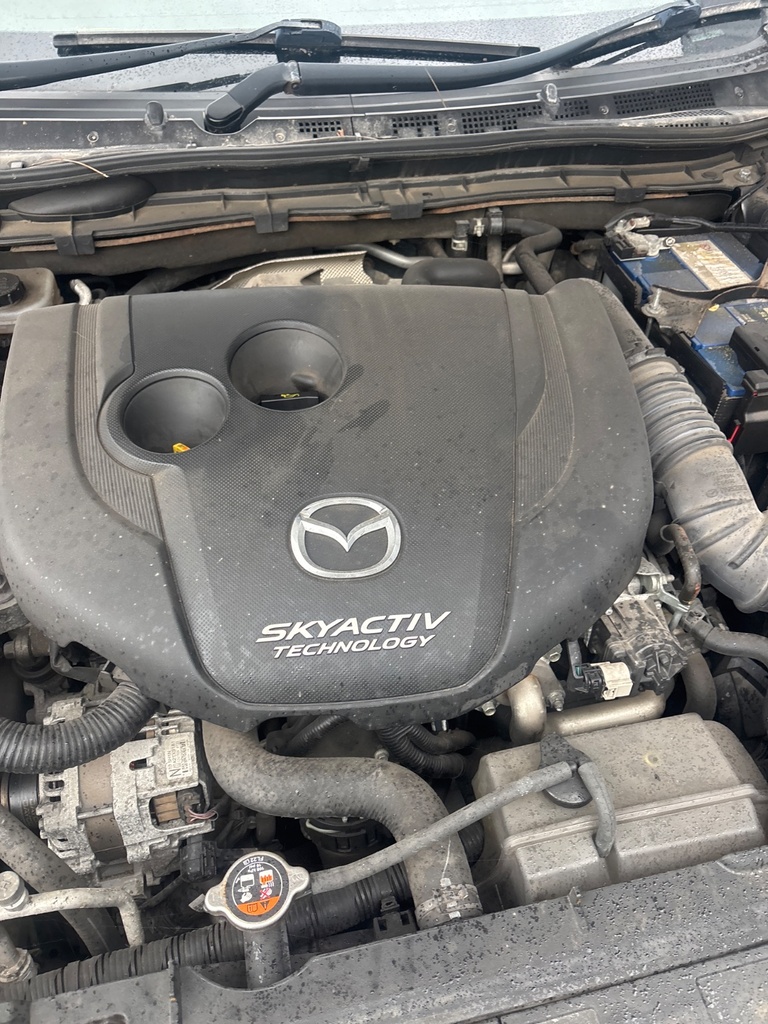 [EPE-126779] Tapa de motor para Mazda 6 2.2
