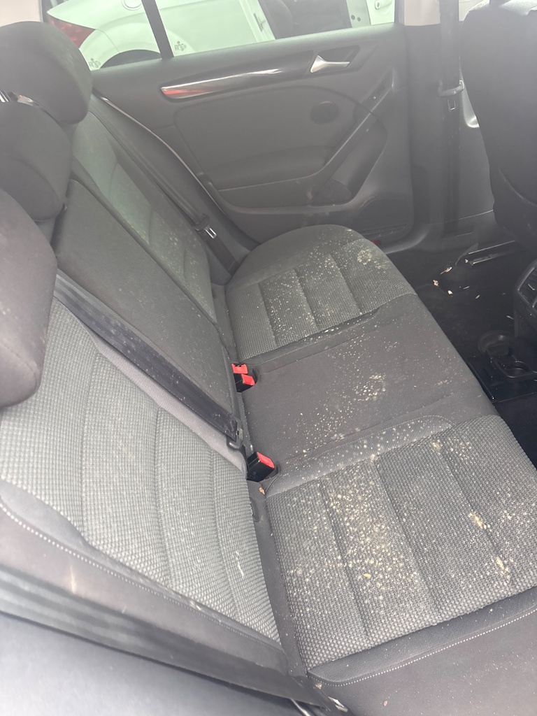 [EPE-126936] Conjunto de asiento trasero VW Golf 1.6 TDI