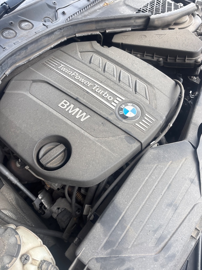 [EPE-127214] Tapa de motor BMW Serie 3 E91 3.0 335d