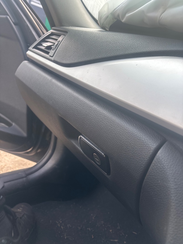 [EPE-127235] Guantera BMW Serie 3 E91