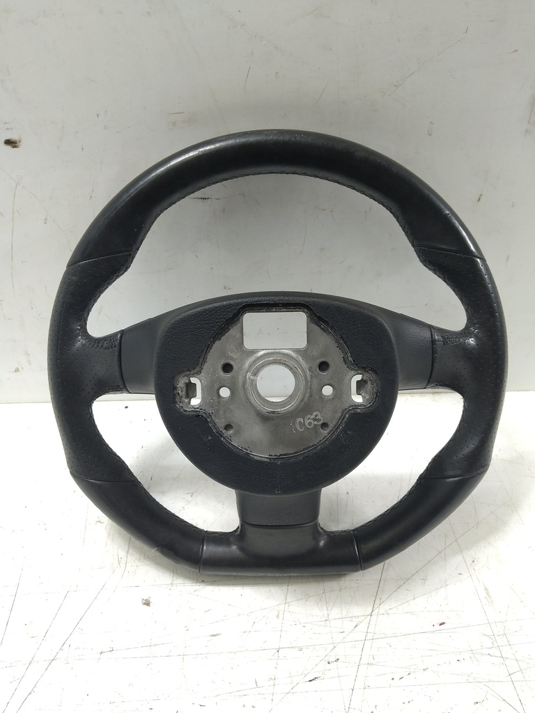 [MTD-538997] Volante VW Golf V 1K1 R32