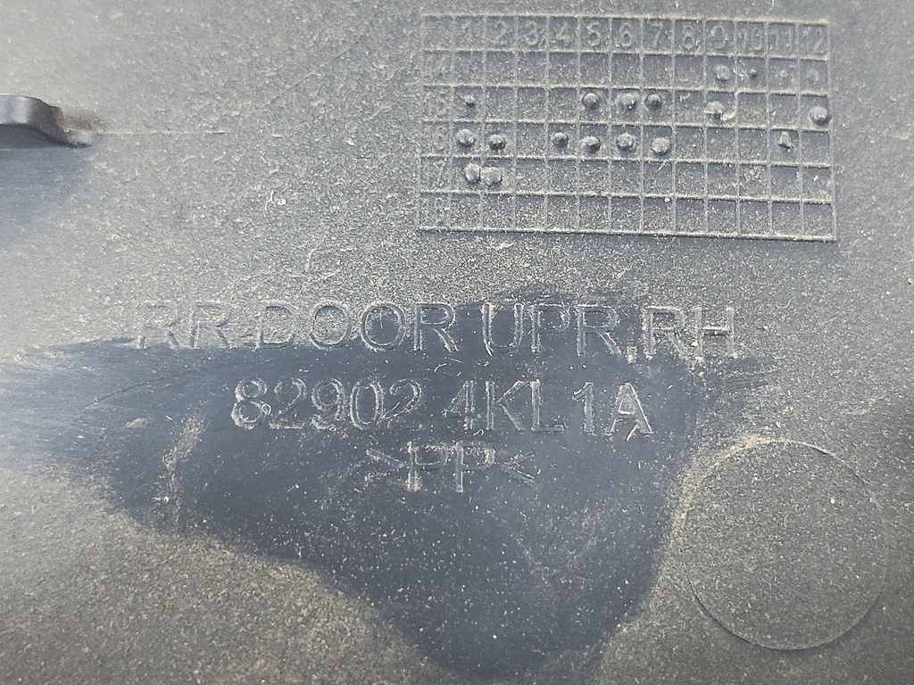 [MTD-539177] Revestimiento de puerta Nissan Navara NP300