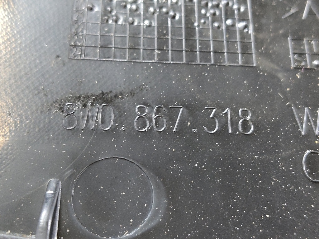 [MTD-538837] Revestimiento de puerta Audi A4