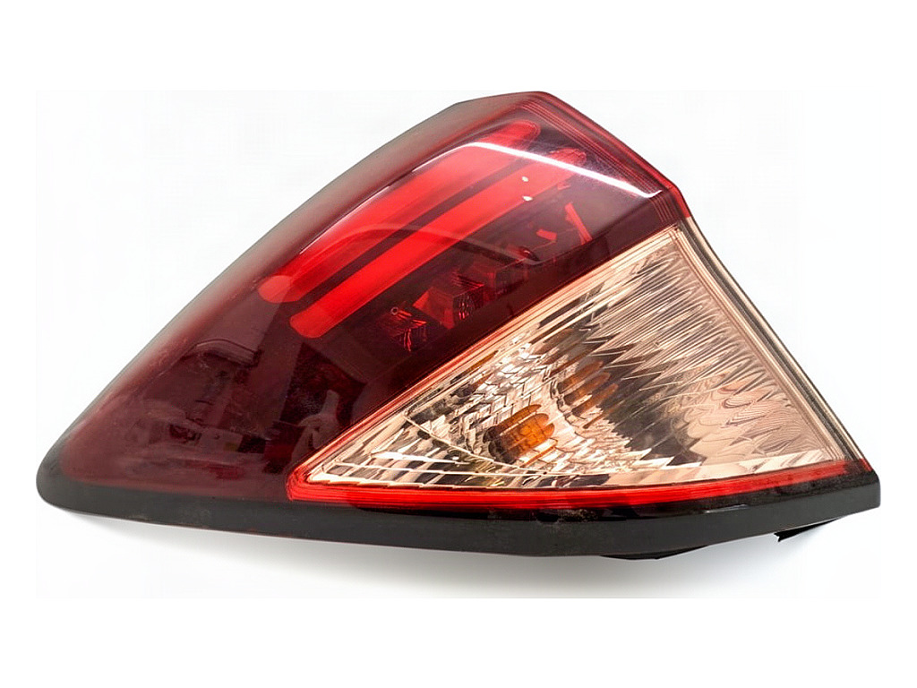 [STARK-931839] Piloto trasero izquierdo Honda HR-V (RU)