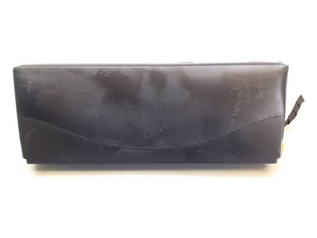[STARK-948491] Airbag de rodilla VW Golf VII
